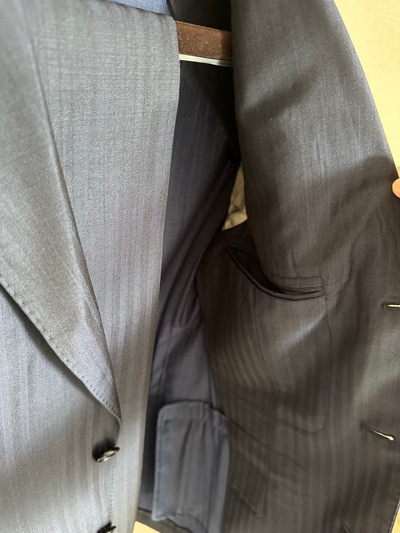 LARDINI ダークブルー ストライプ スーツジャケット