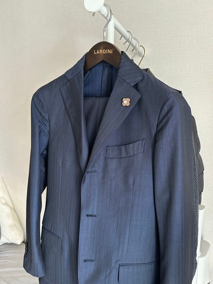 LARDINI ダークブルー ストライプ スーツジャケット