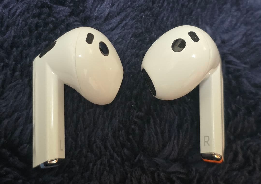 Samsung Galaxy Buds3 ホワイト（おまけ付き）