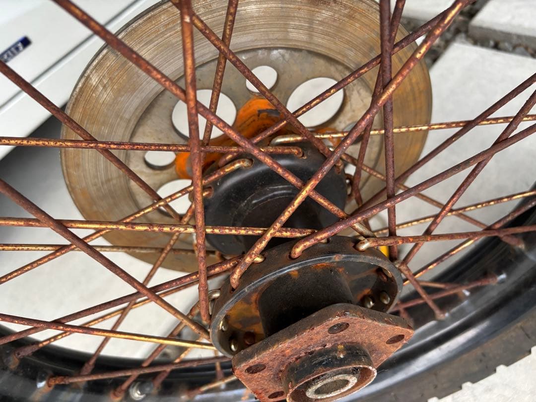 ハーレー　ショベル？　リヤホイール　18インチ　スポークホイール