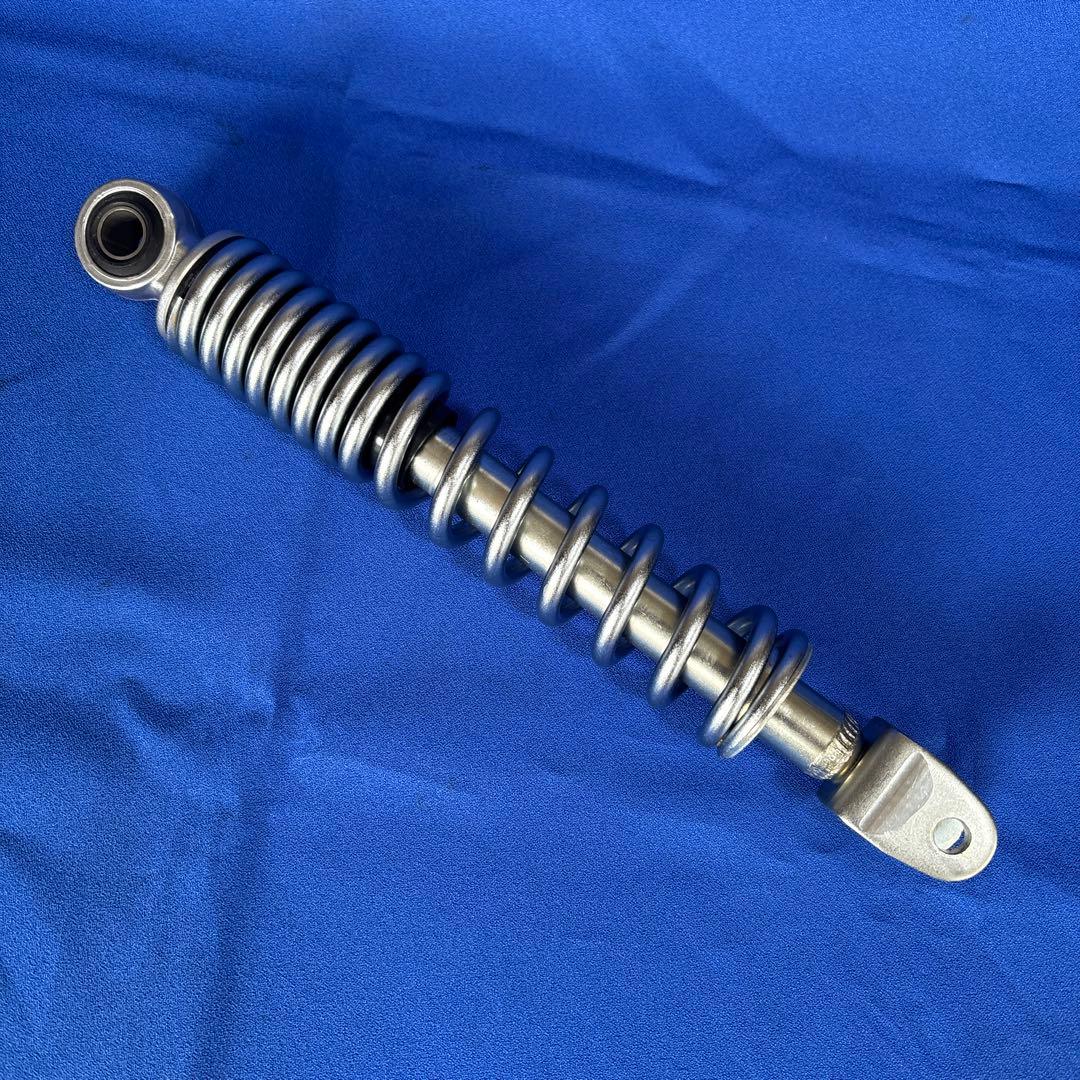 新品未使用　2E9 リアサスペンション　パッソル