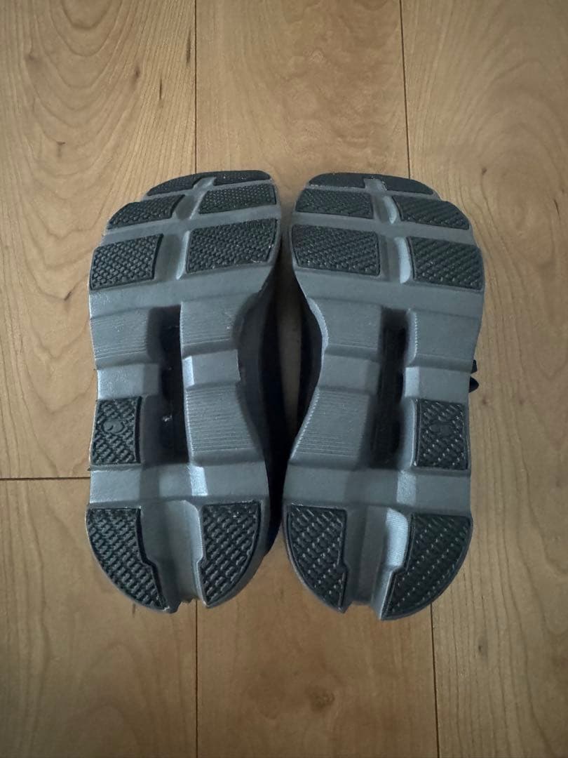 On Cloudmonster レディース　黒　25cm ブラックマグネット