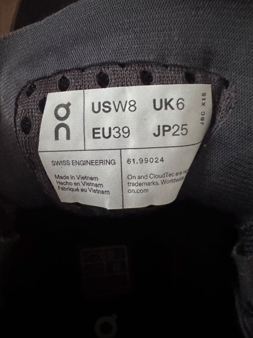 On Cloudmonster レディース　黒　25cm ブラックマグネット