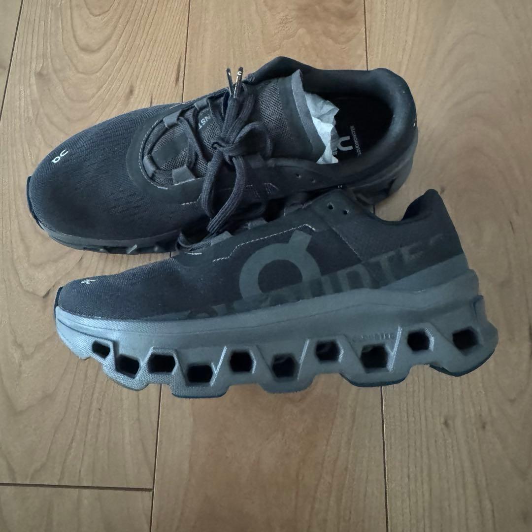 On Cloudmonster レディース　黒　25cm ブラックマグネット