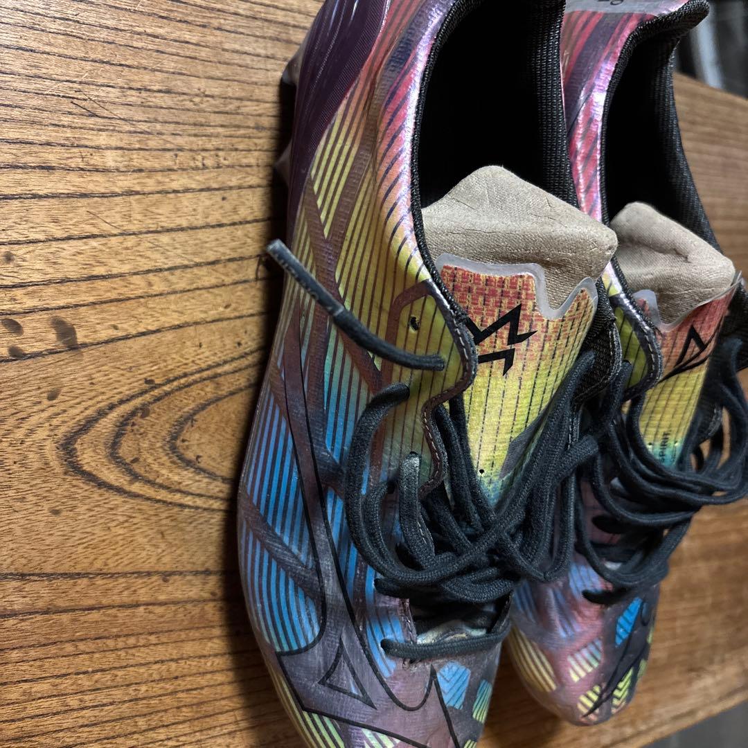Mizuno サッカーシューズ スパイク レインボー限定色