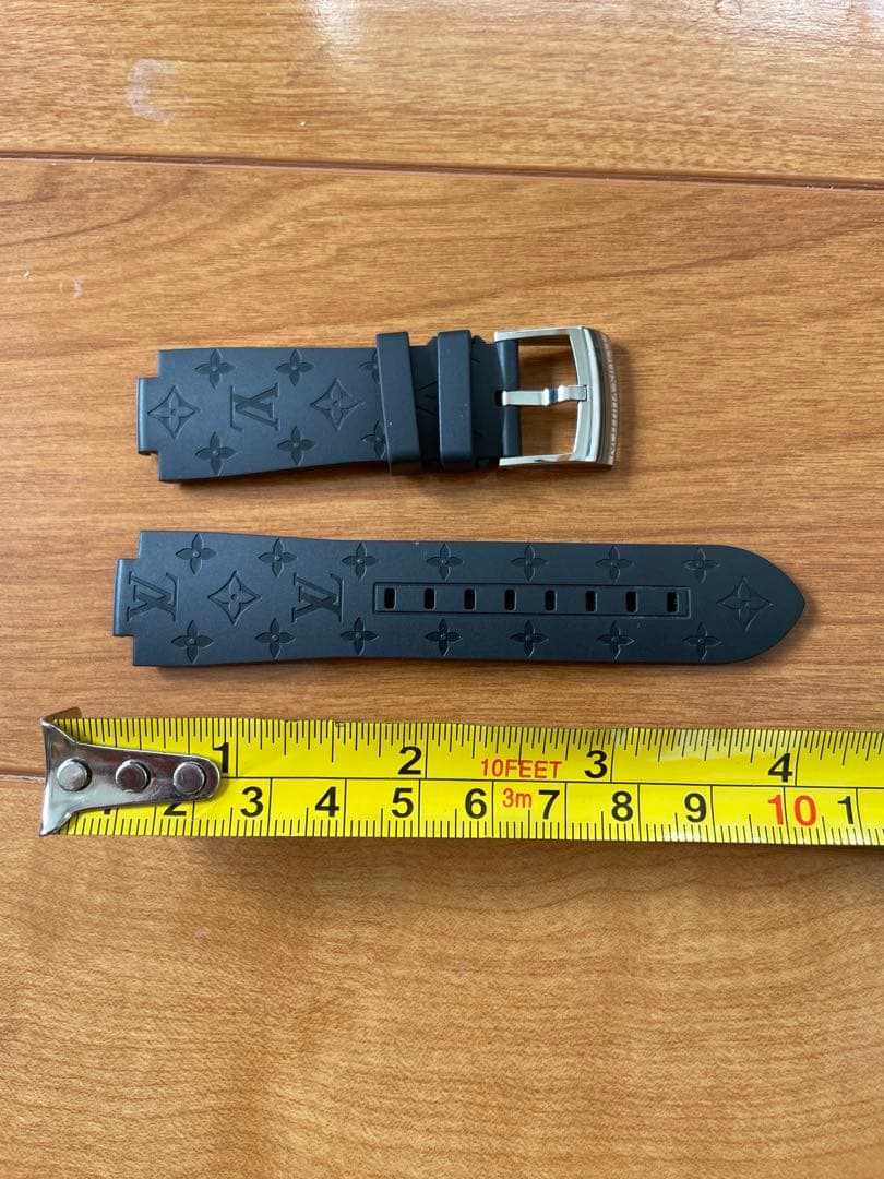 ルイヴィトン　腕時計　ラバー　ベルト　モノグラム　ブラック