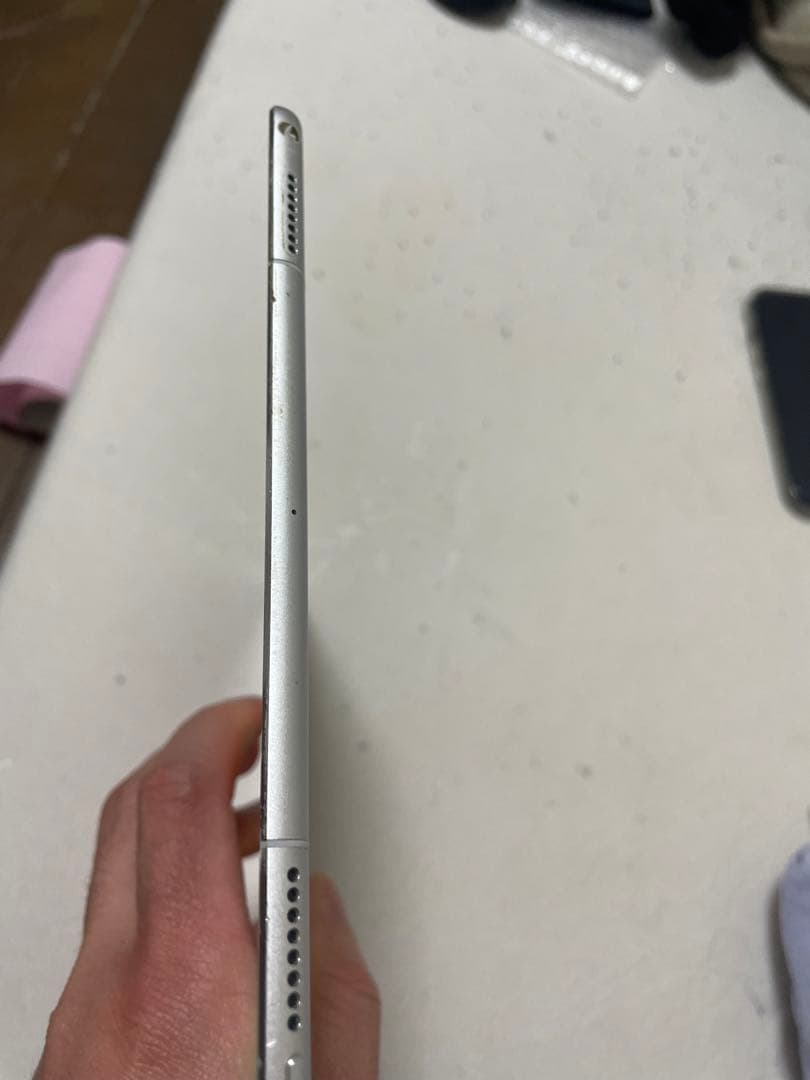 く*ん様 Apple iPad Pro (10.5インチ) 64GB バッテリー