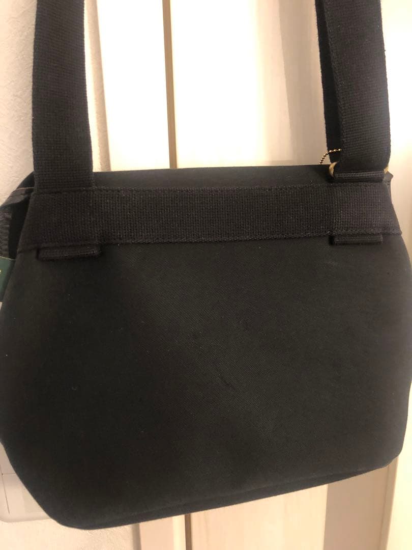 Brady ブレディ　Avon ブラック ショルダー　エイボン　キーホルダー付