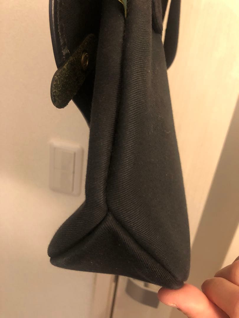 Brady ブレディ　Avon ブラック ショルダー　エイボン　キーホルダー付