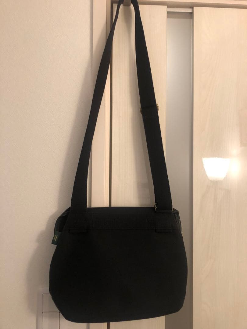 Brady ブレディ　Avon ブラック ショルダー　エイボン　キーホルダー付