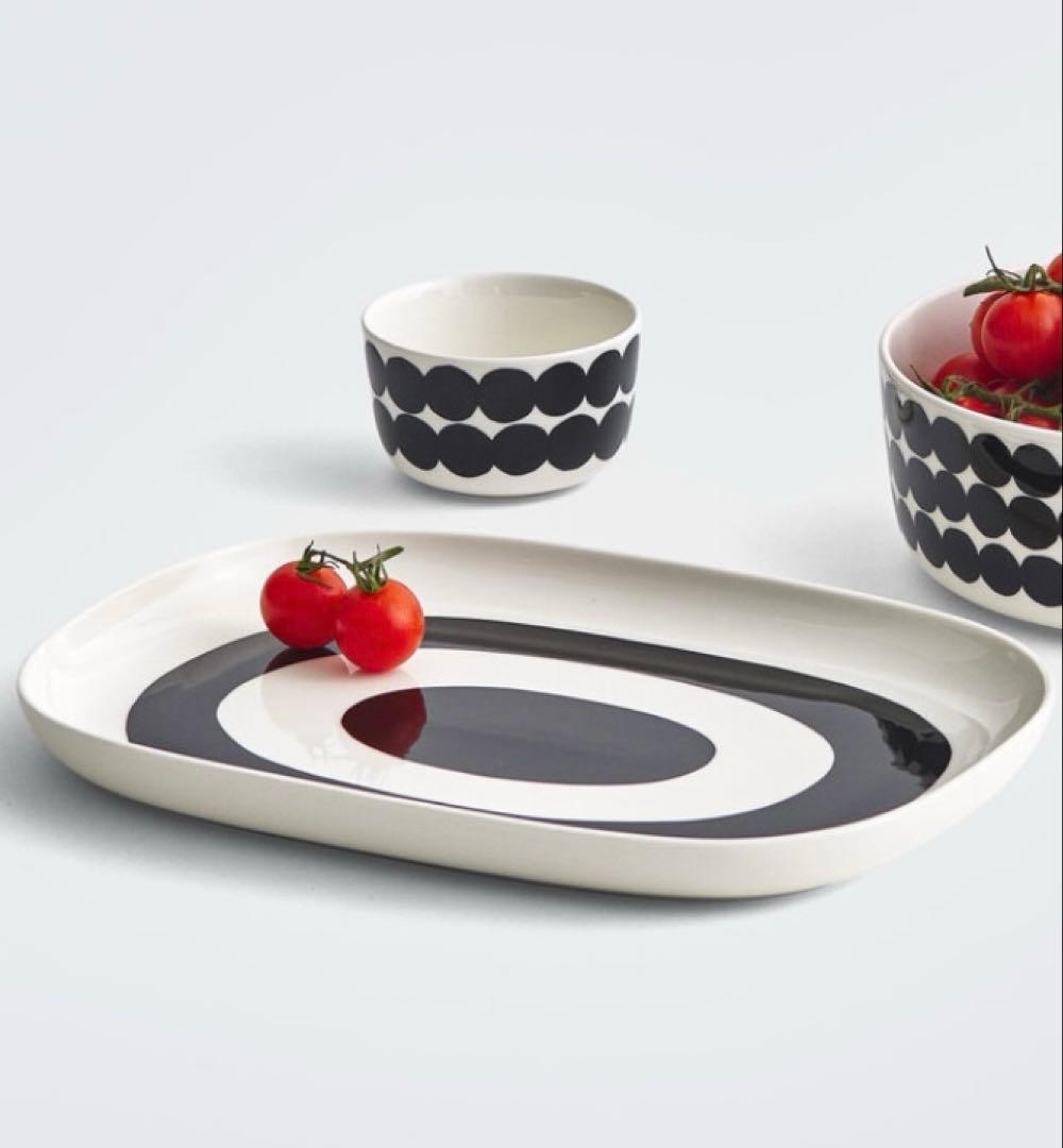 あみたん【未使用品】マリメッコ 大皿 サービングディッシュ melooni