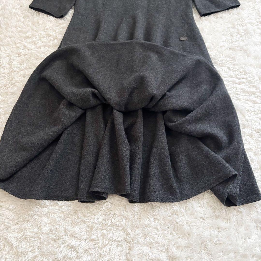 フォクシー　ニットワンピース　ウール100% ロゴプレート　グレー　38 フレア