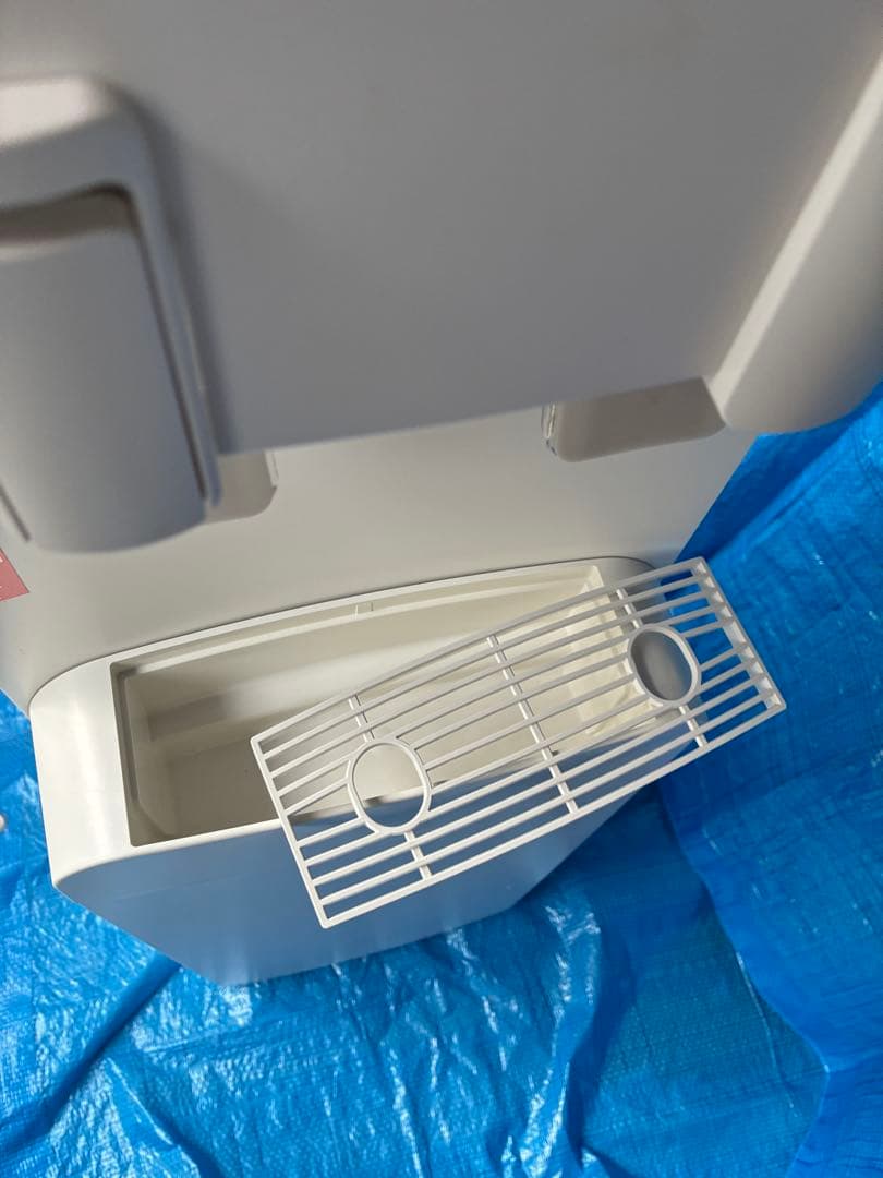 ウォーターサーバー　famfit白 PREMIUM WATER