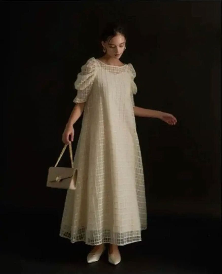 LE’RURE　Kiarakira check onepiece　ベージュ・S