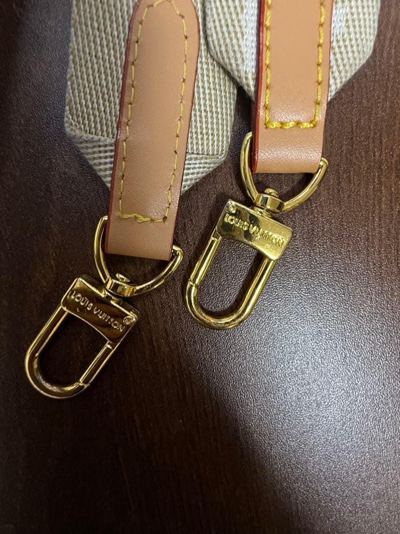 Louis Vuitton ホワイトショルダーバッグ