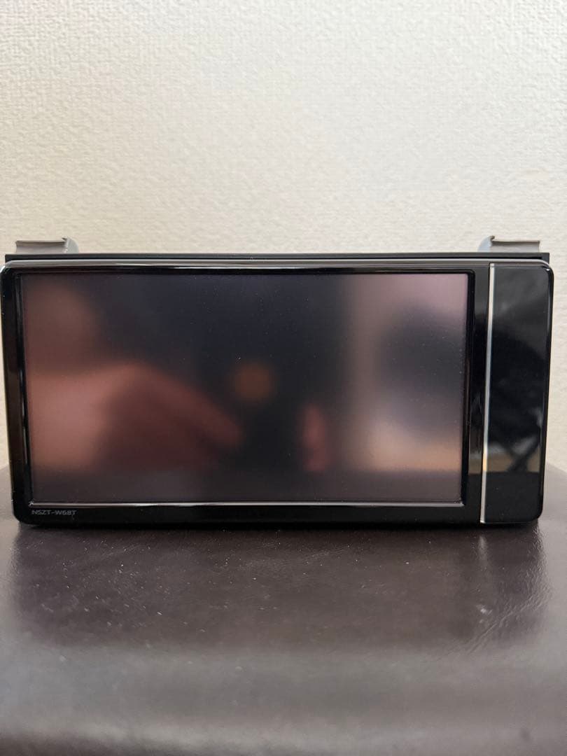 y*o様 トヨタ純正 NSZT-W68T カーナビ 地図23年秋版　7インチワイ
