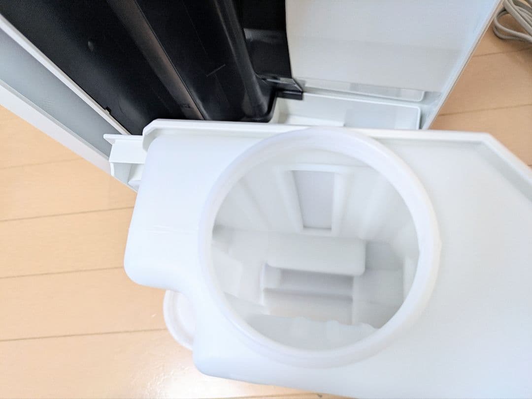 超美品 Panasonic F-VXW90-W 加湿空気清浄機 パナソニック