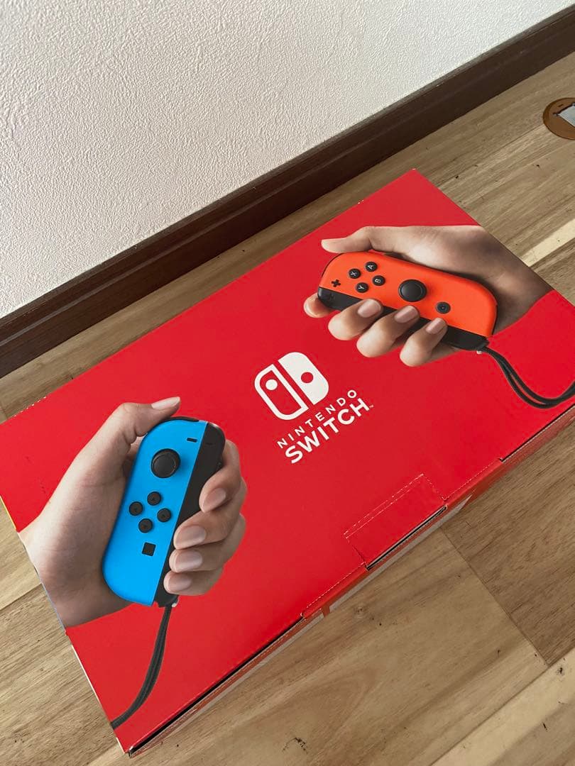 【新品未使用】Nintendo Switch 本体　青/赤