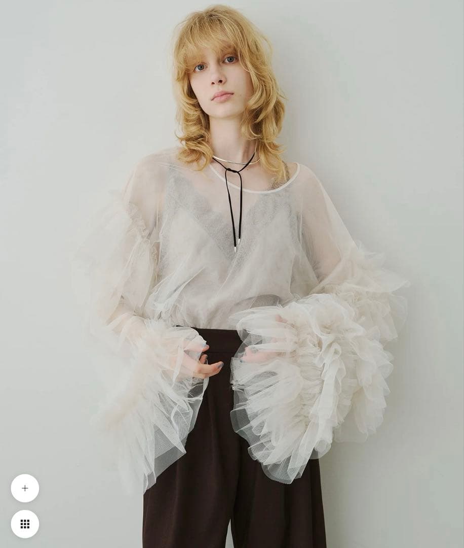 ボリュームチュールギャザーデザインTOPS