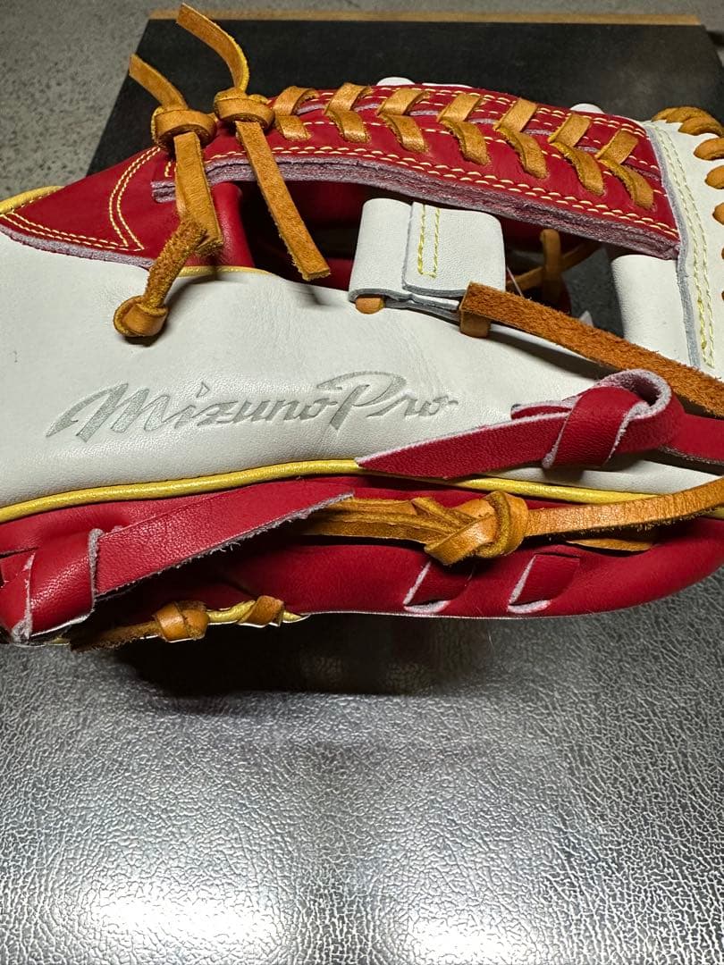 ぶ*マ様 限定　ミズノプロ　内野手用　軟式グローブ