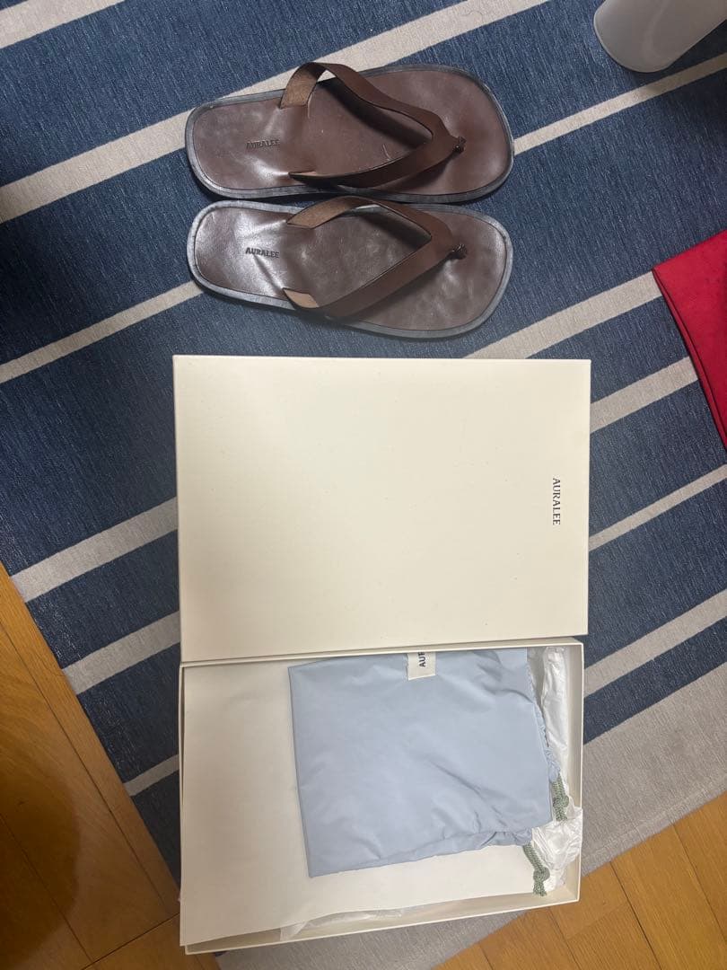 AURALEE レザーサンダル