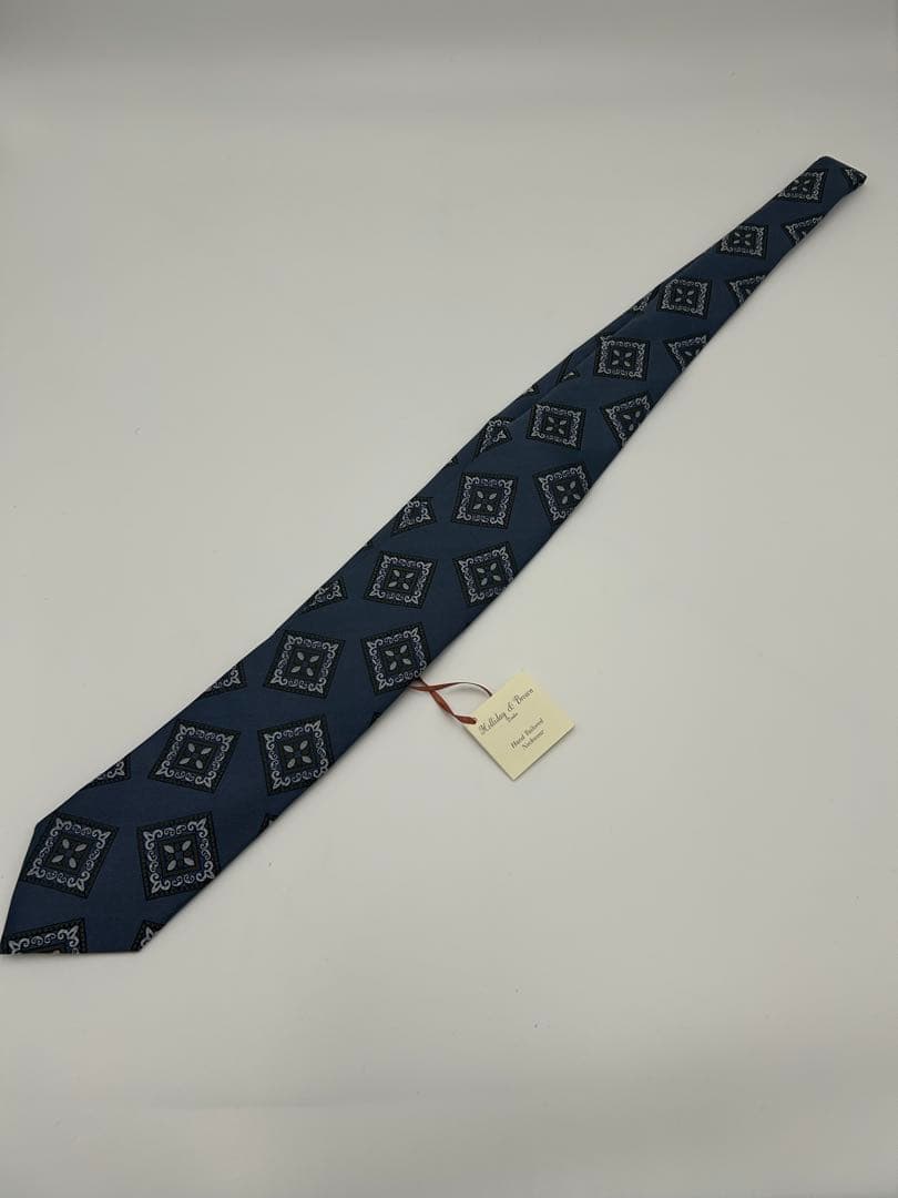 新品未使用 Holiday & Brown ネクタイ　ホリデー&ブラウン　紺