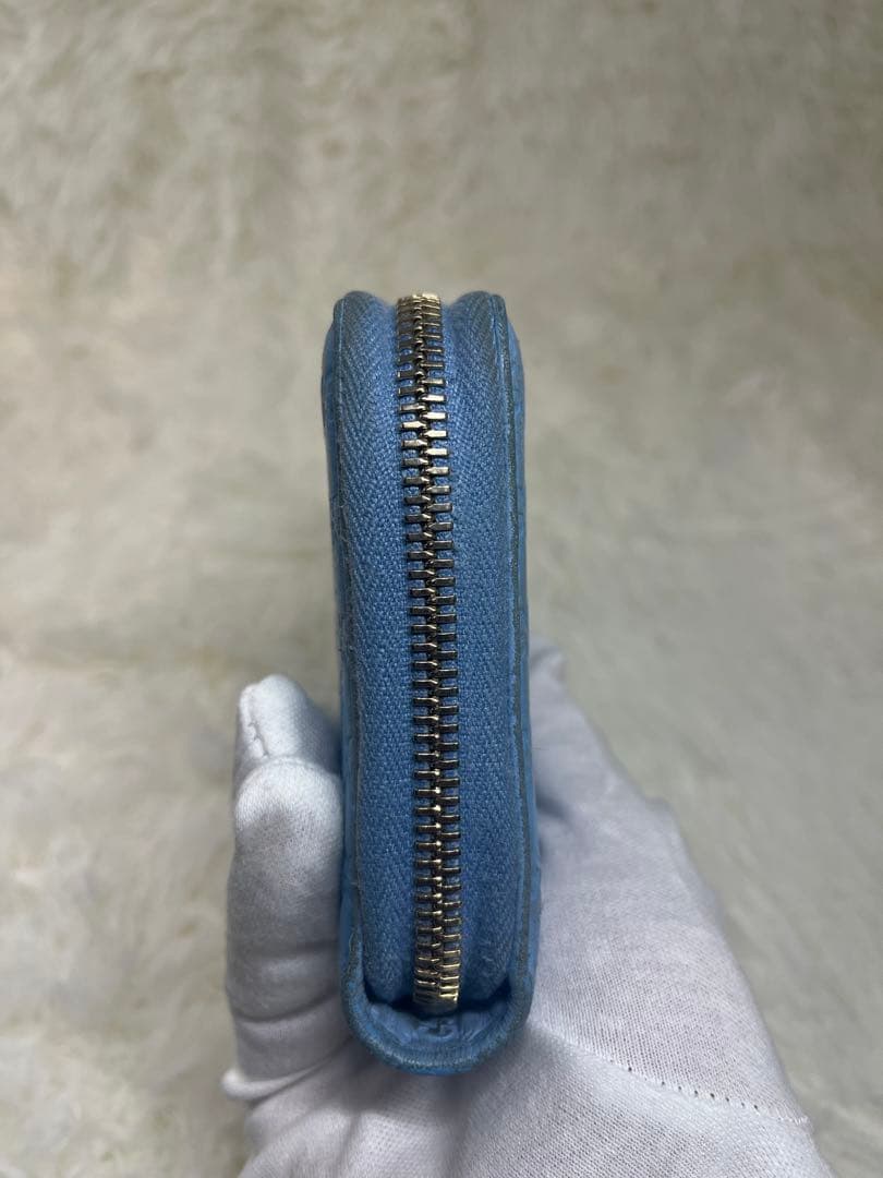 ✨人気✨ GUCCI マイクログッチシマ ラウンドファスナー ライトブルー