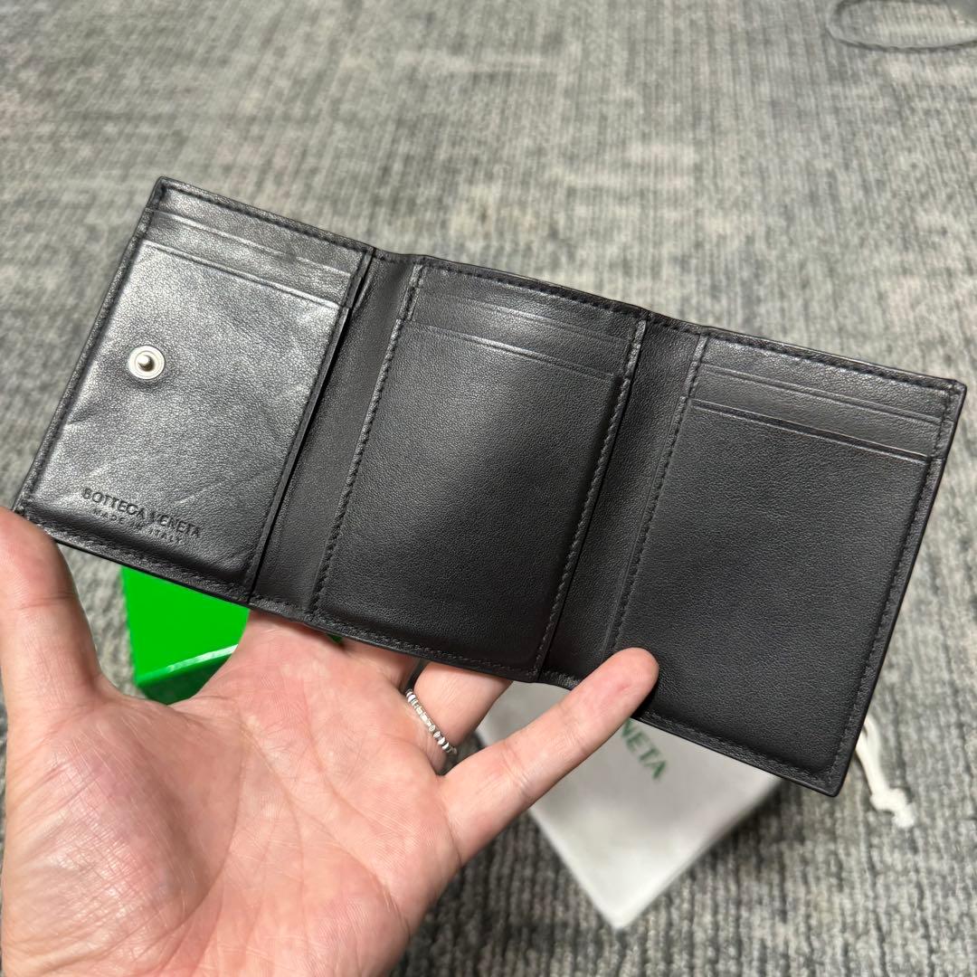 最終 ボッテガヴェネタ 三つ折り財布 マキシイントレチャート 付属品