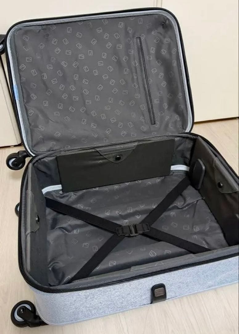 Jollying ライトブルー キャリーケース 20インチ　35L機内持ち込み