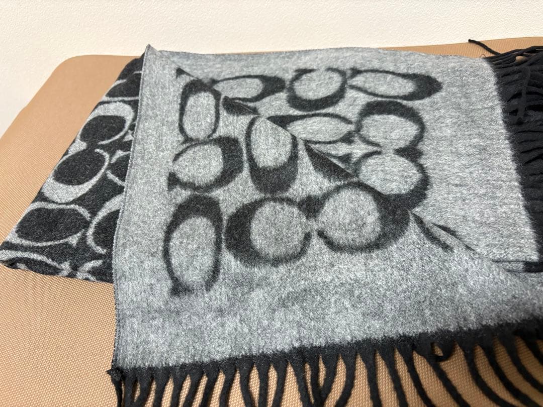 【新品】コーチ　マフラー