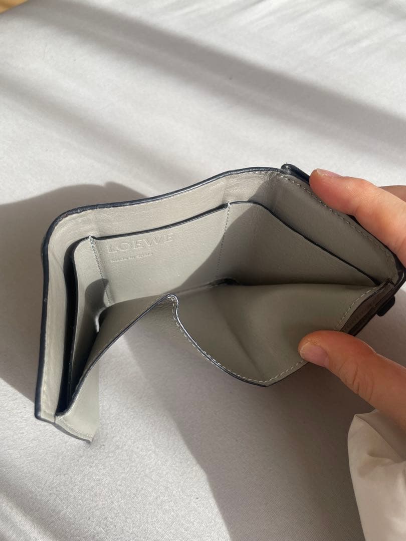 H*A様 LOEWE グリーン レザー 三つ折り財布