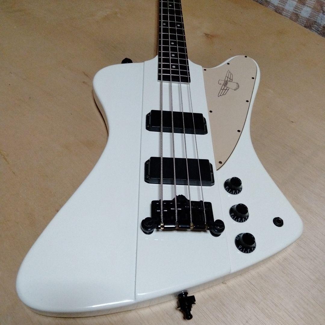 美品 Epiphone Thunderbird '05 ホワイト ブラックパーツ