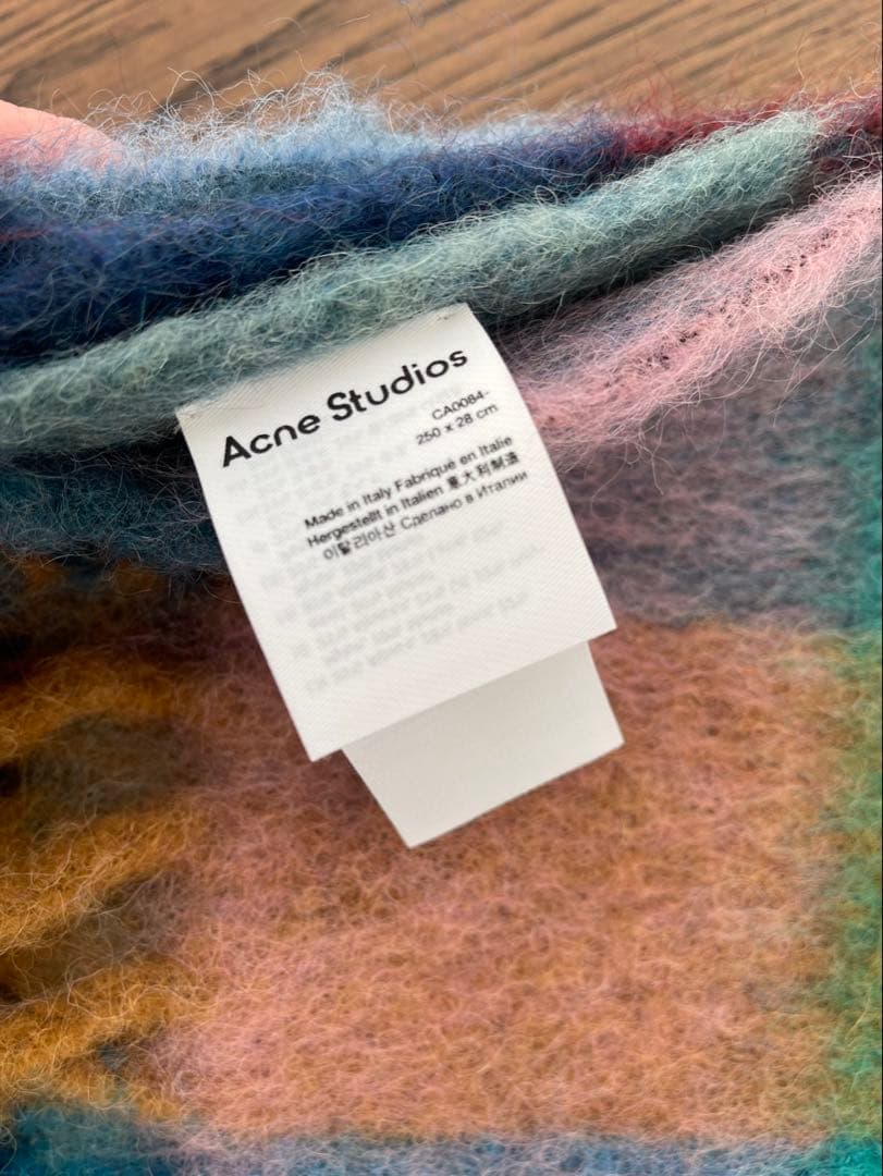 Acne Studios マルチカラー マフラー