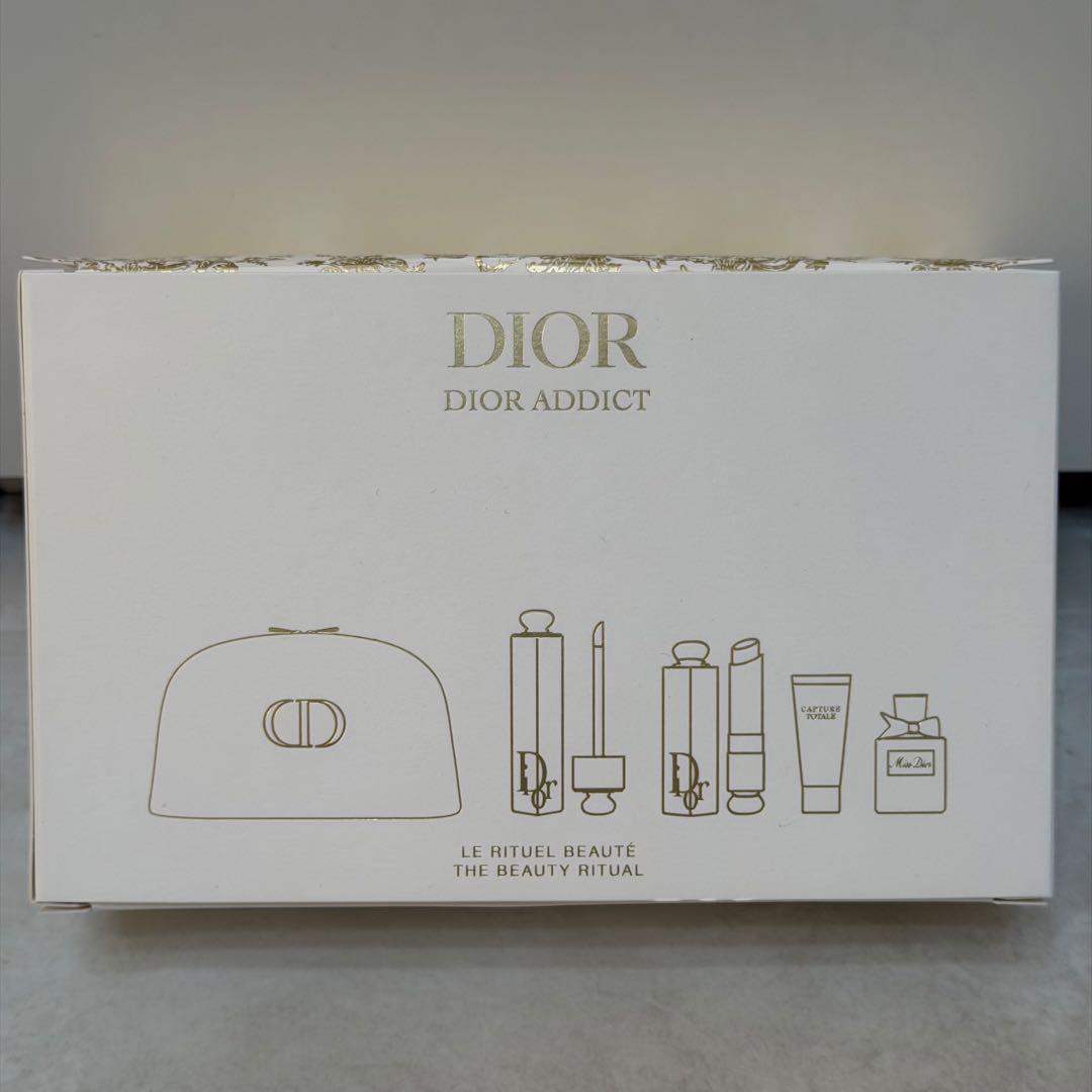 DIOR ディオール　クリスマス　ホリデー限定オファー　ギフト