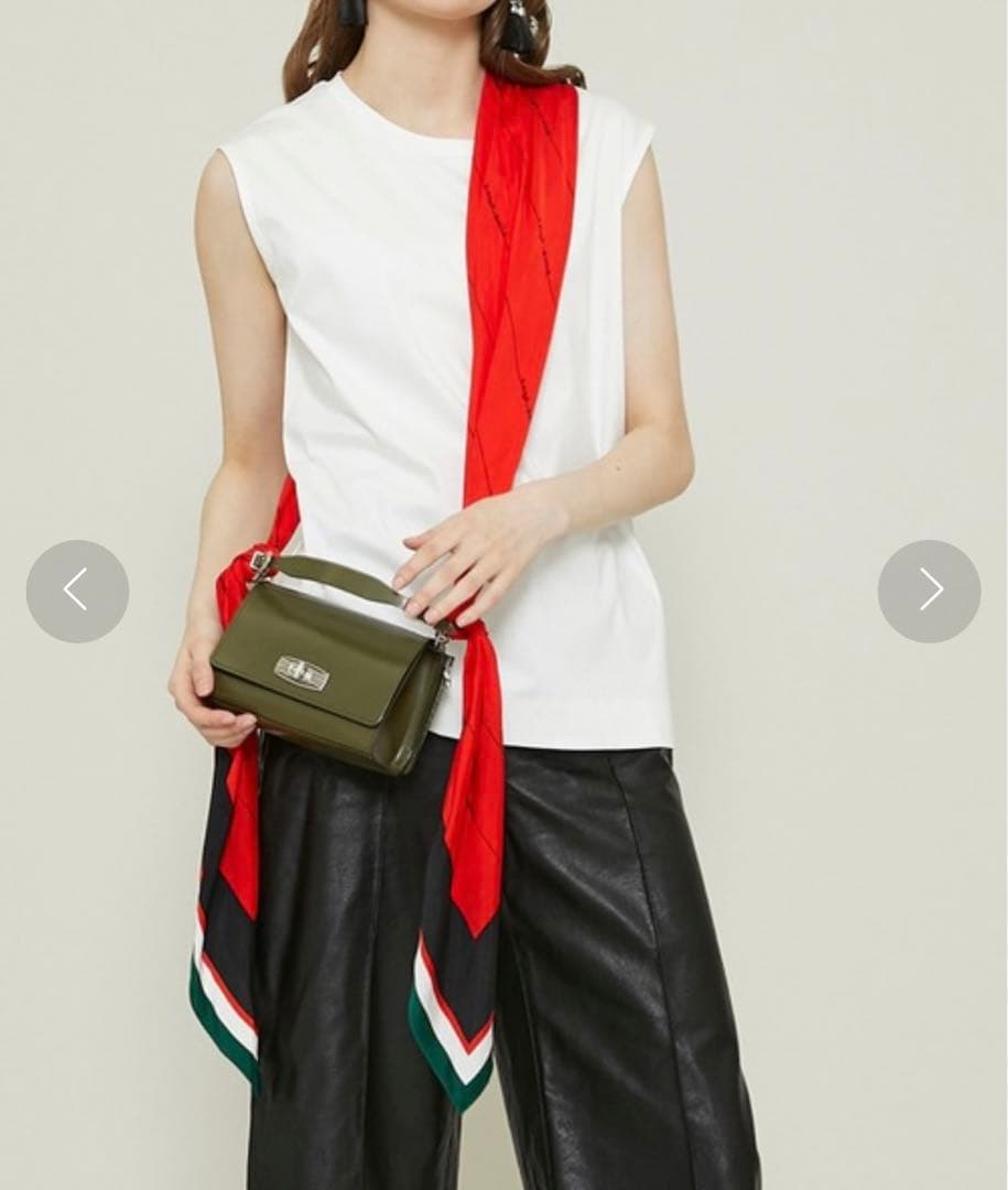 【TOGA PULLA(トーガプルラ)】スカーフショルダーバッグ