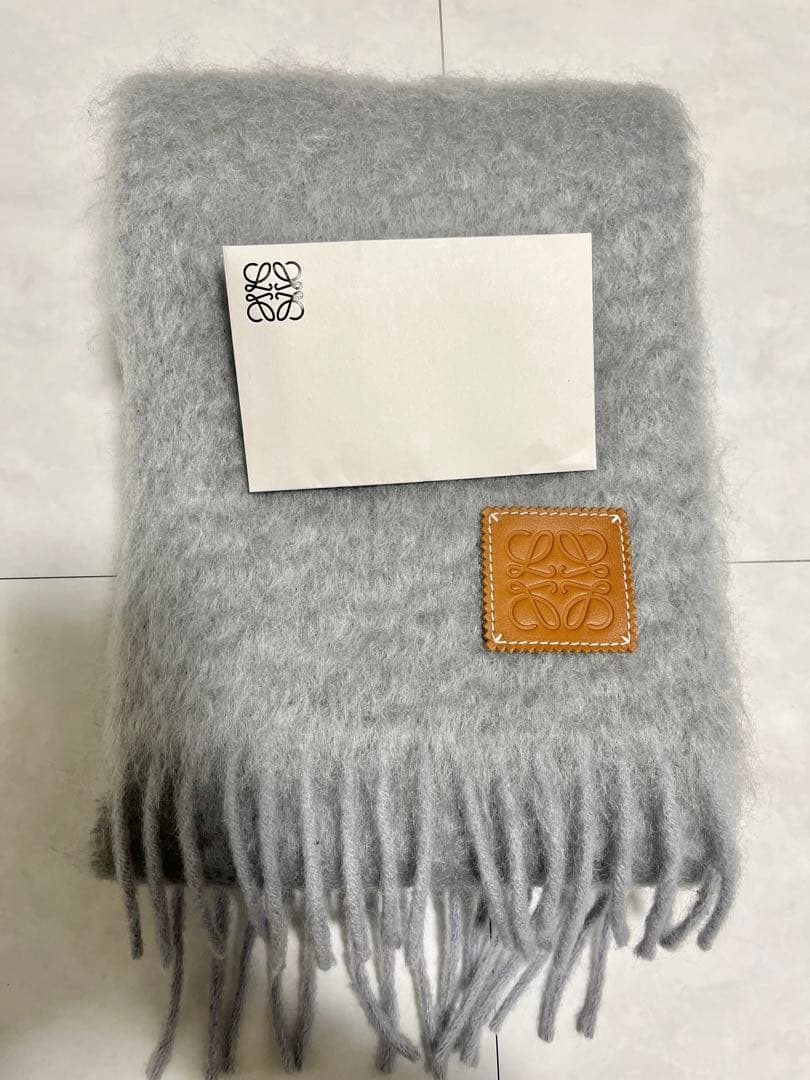 LOEWE マフラー グレー