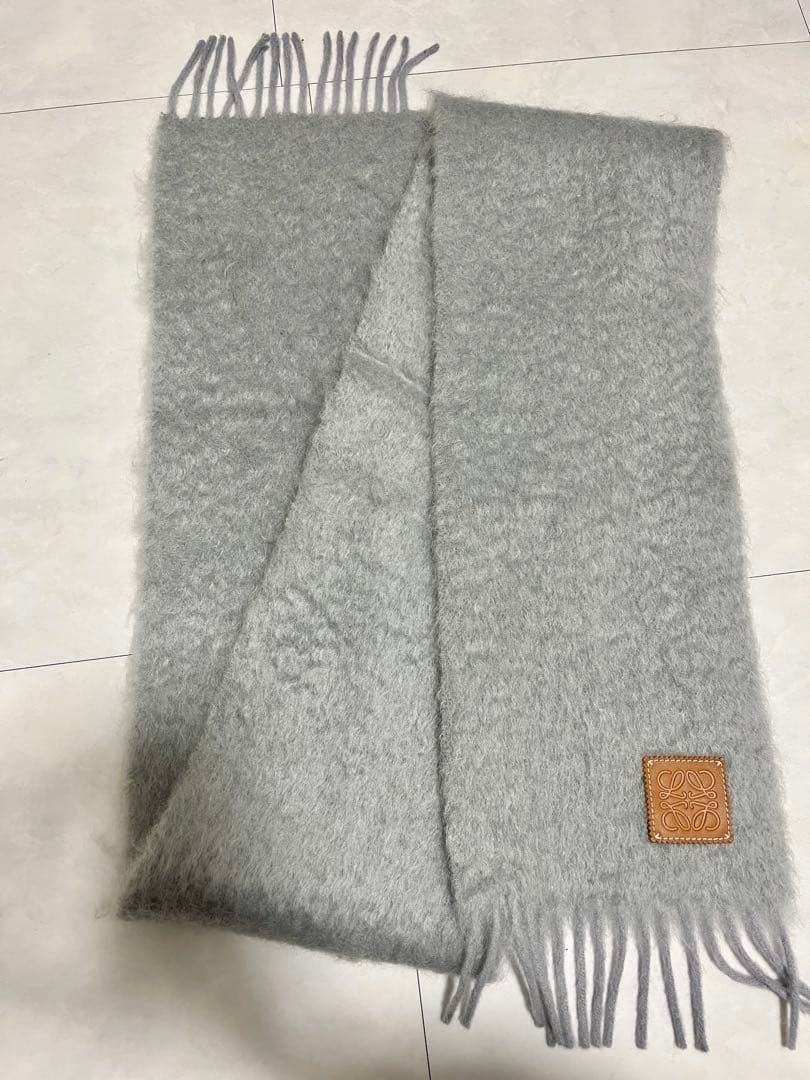 LOEWE マフラー グレー