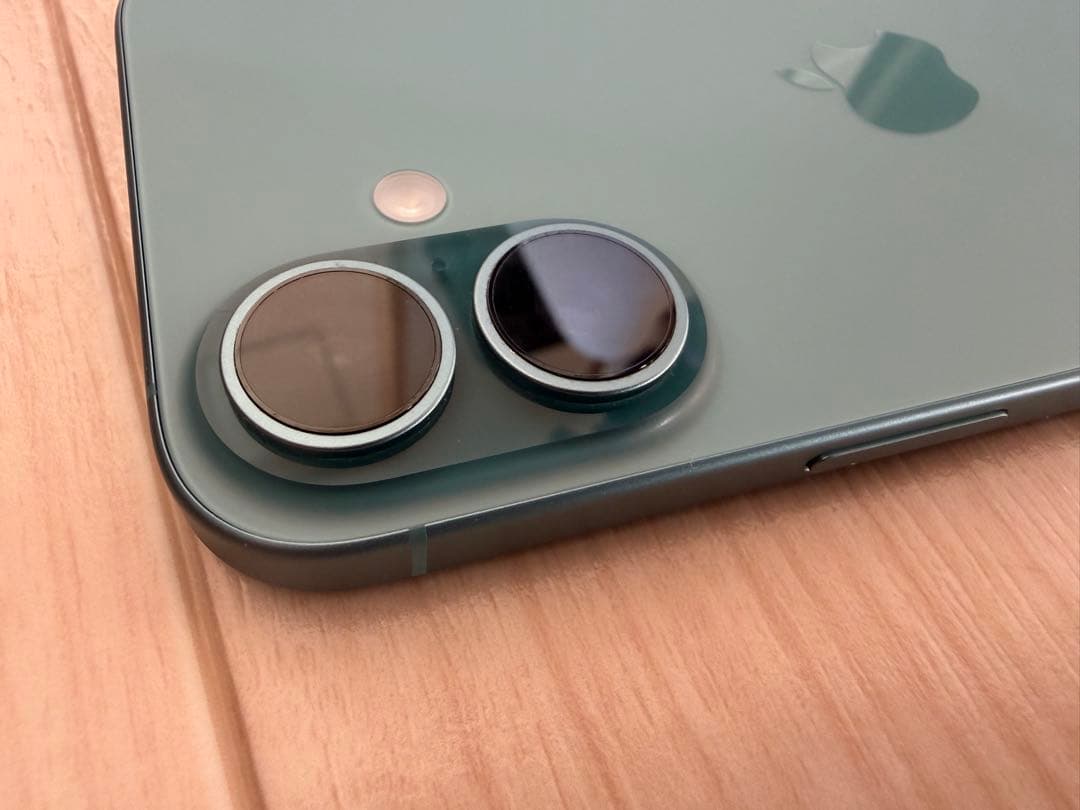 【極美品】Apple iPhone 16 ティール 256GB