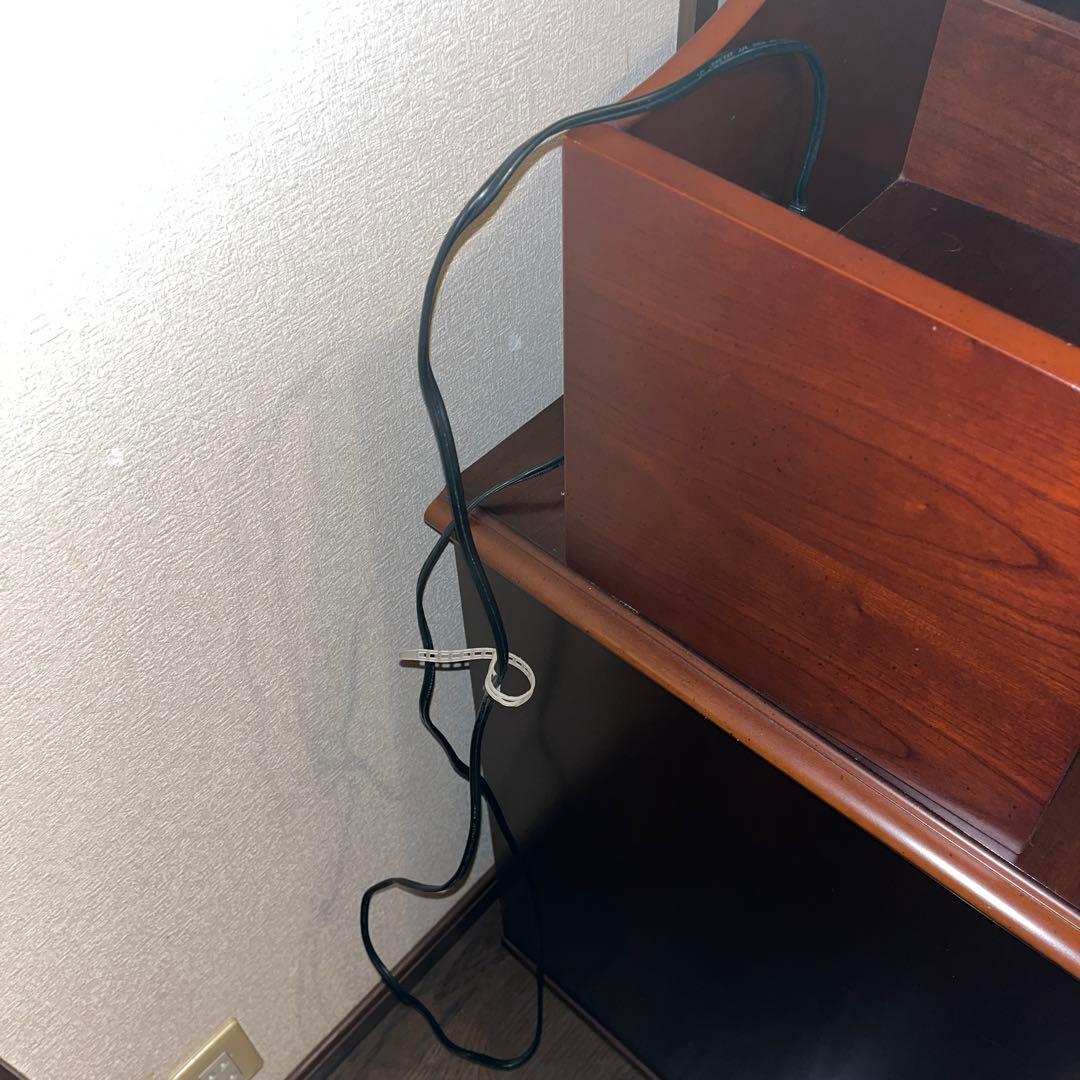 ◆リン・ホーリン社 ◆学習デスク◆コンセント二口付き