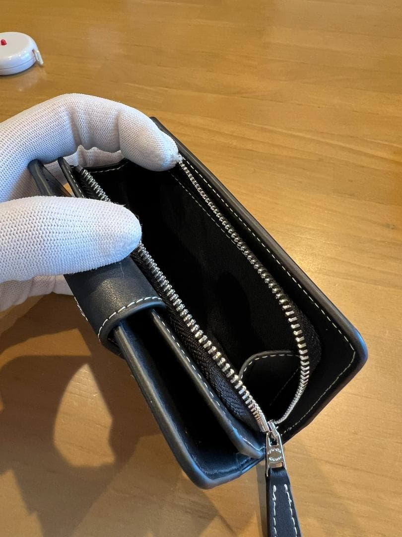 【美品】COACH コーチ 二つ折り財布 ホワイト×ブラック