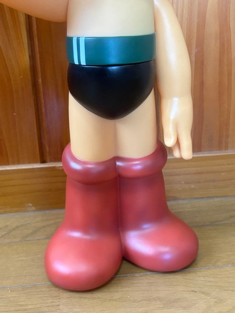 敬礼タイプ　鉄腕アトム　ビリケン商会　2007年　日本製 高さ:約40cm