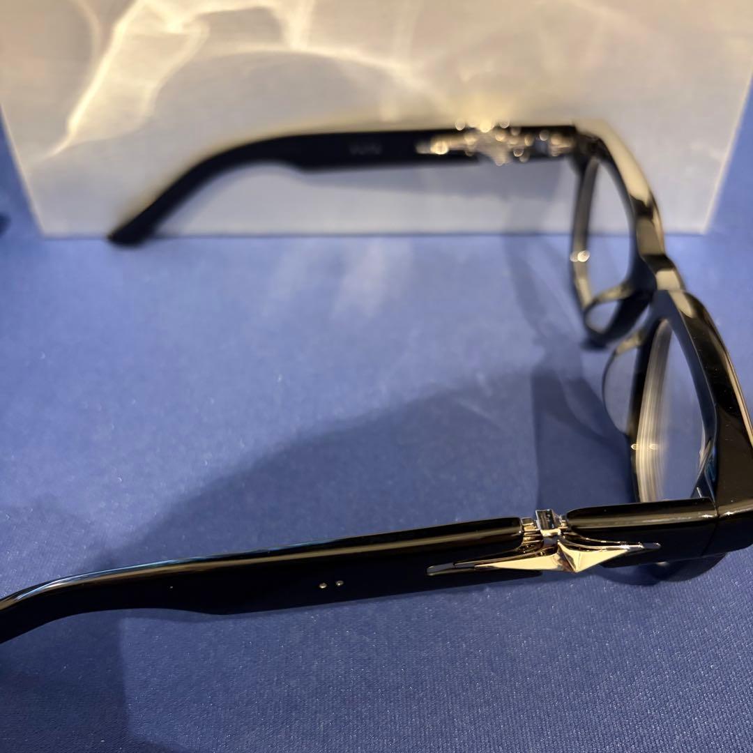 小物 GENTLE MONSTER BOLD FATA01