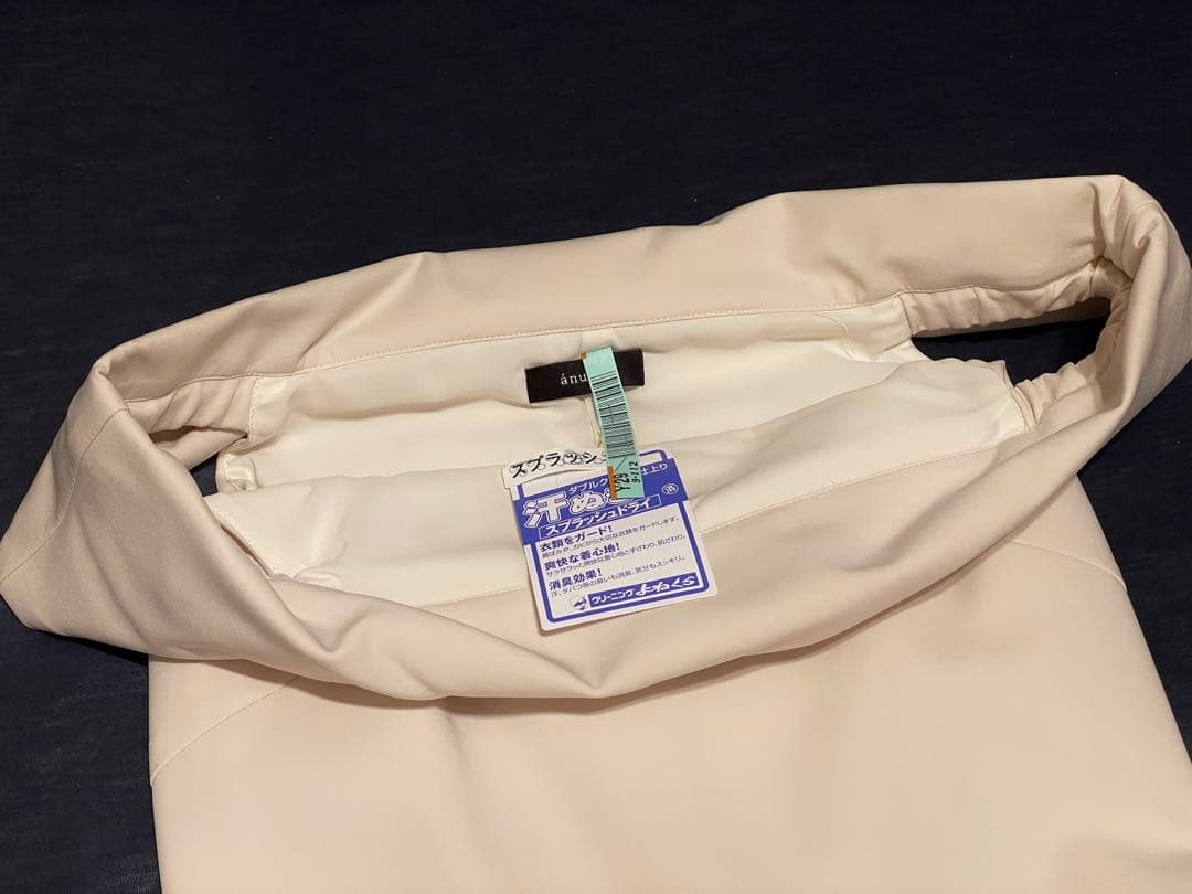 【値下げ中✨】anuans オフショルコンシャスワンピース