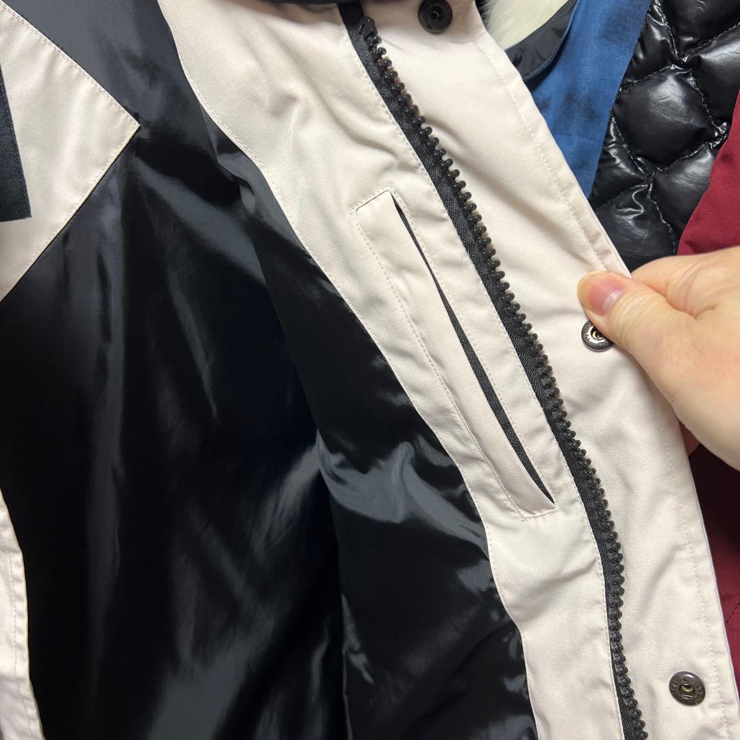 美品　  ホワイト ダウンベスト