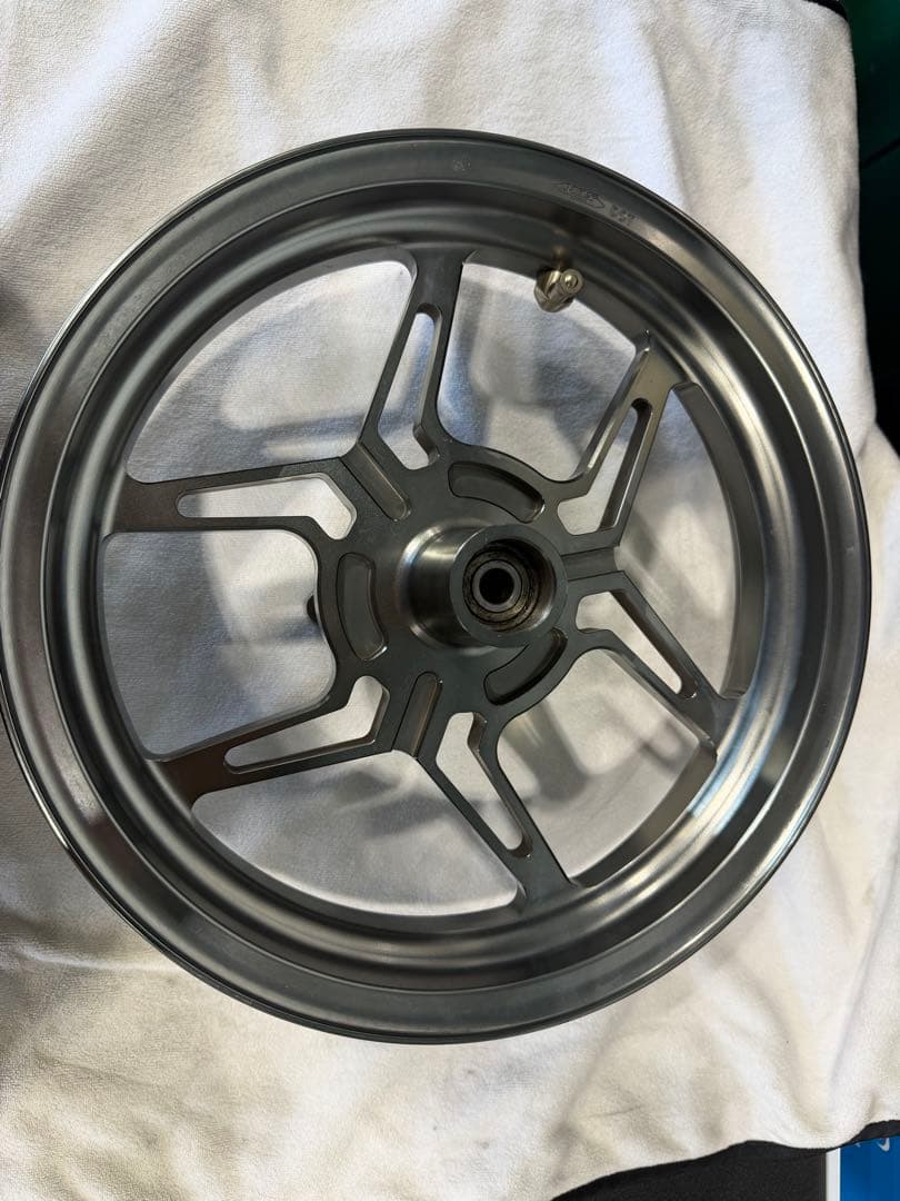 シグナスX 4.5型 MOS鍛造ホイール