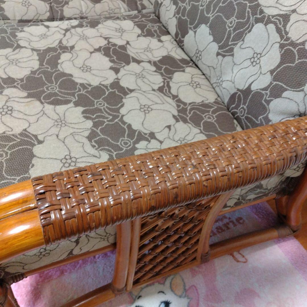 ラタン製花柄2人掛けソファ