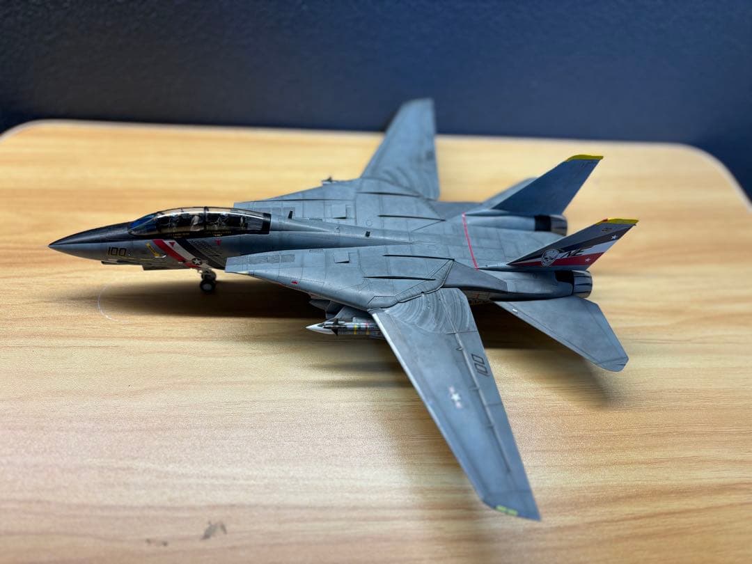 タミヤ　1/72 F-14D トムキャット　バウンティハンターズ　　戦闘機