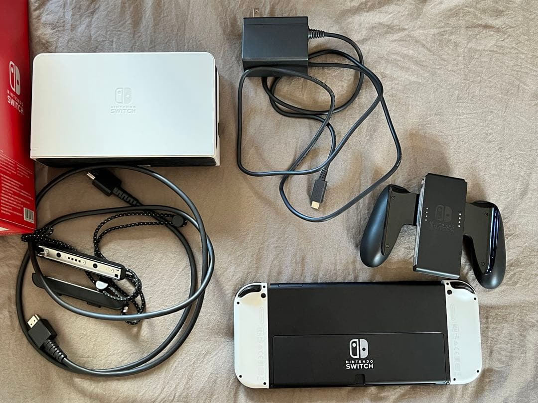 Nintendo Switch 有機ELモデル ソフト2本ほか