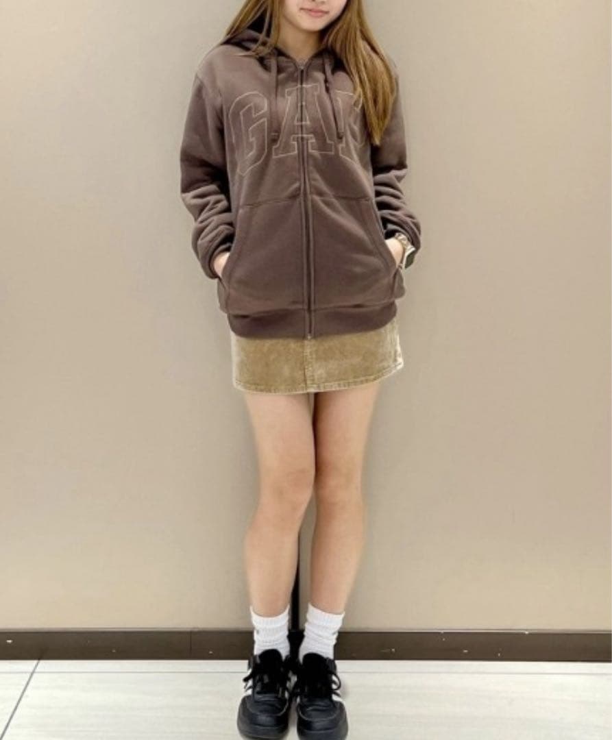 GAPロゴ裏ボア ジップアップパーカー