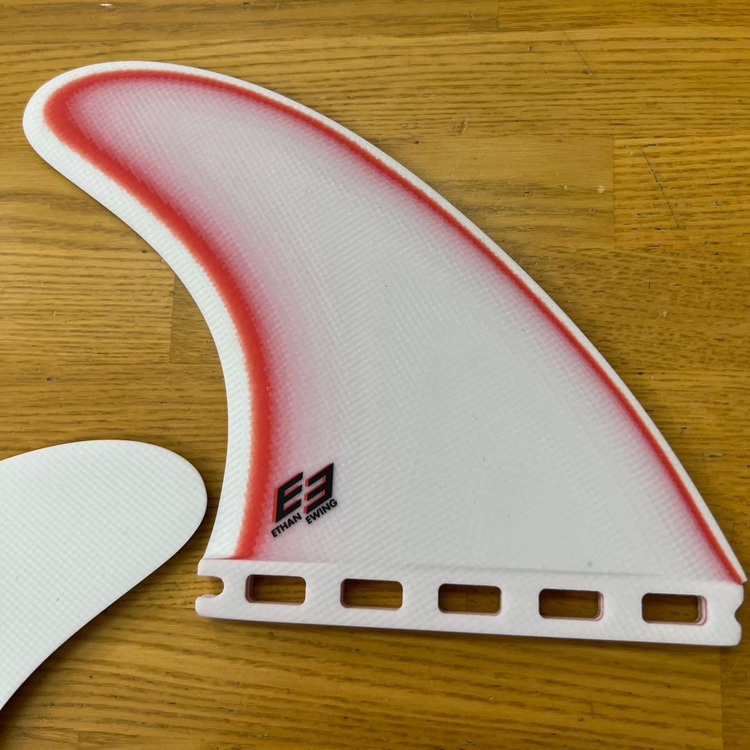 futures Ethan Ewing Signature Lサイズ